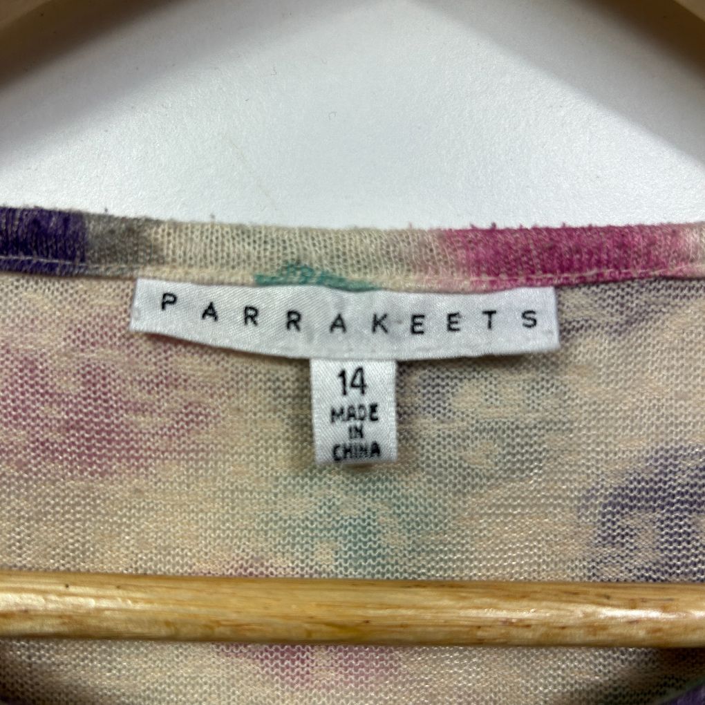 Parrakeets brand label size 14 made in China detail view