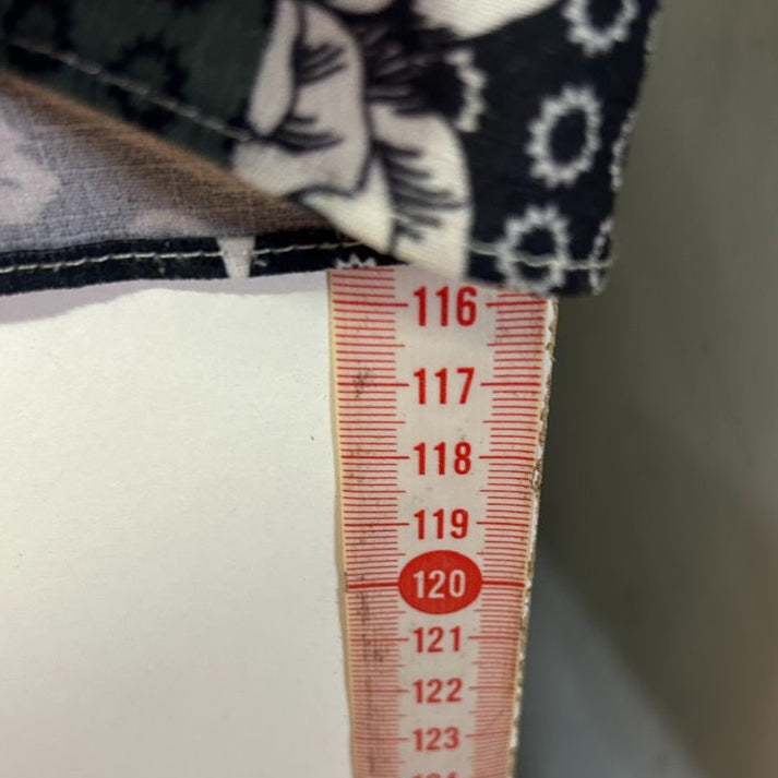 Measurement tape detail showing size 120