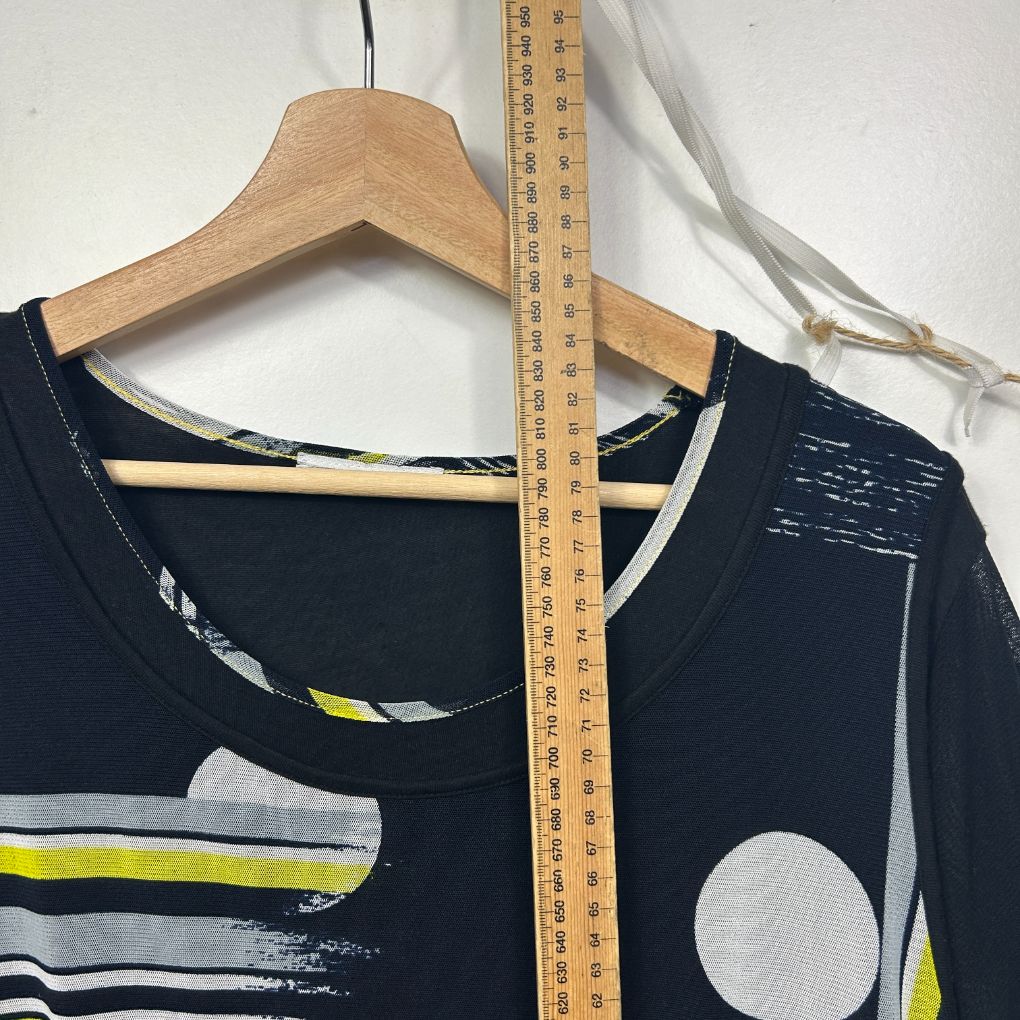 Black top front view with graphic print