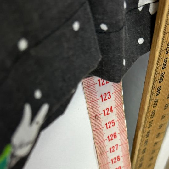 Measuring tape detail view showing size measurements