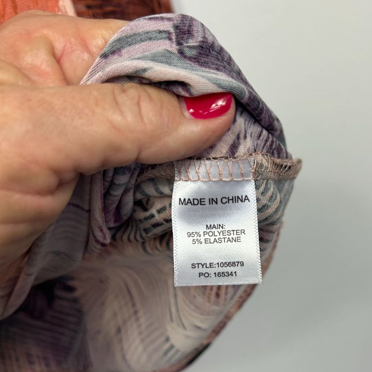 Purple patterned top label detail view