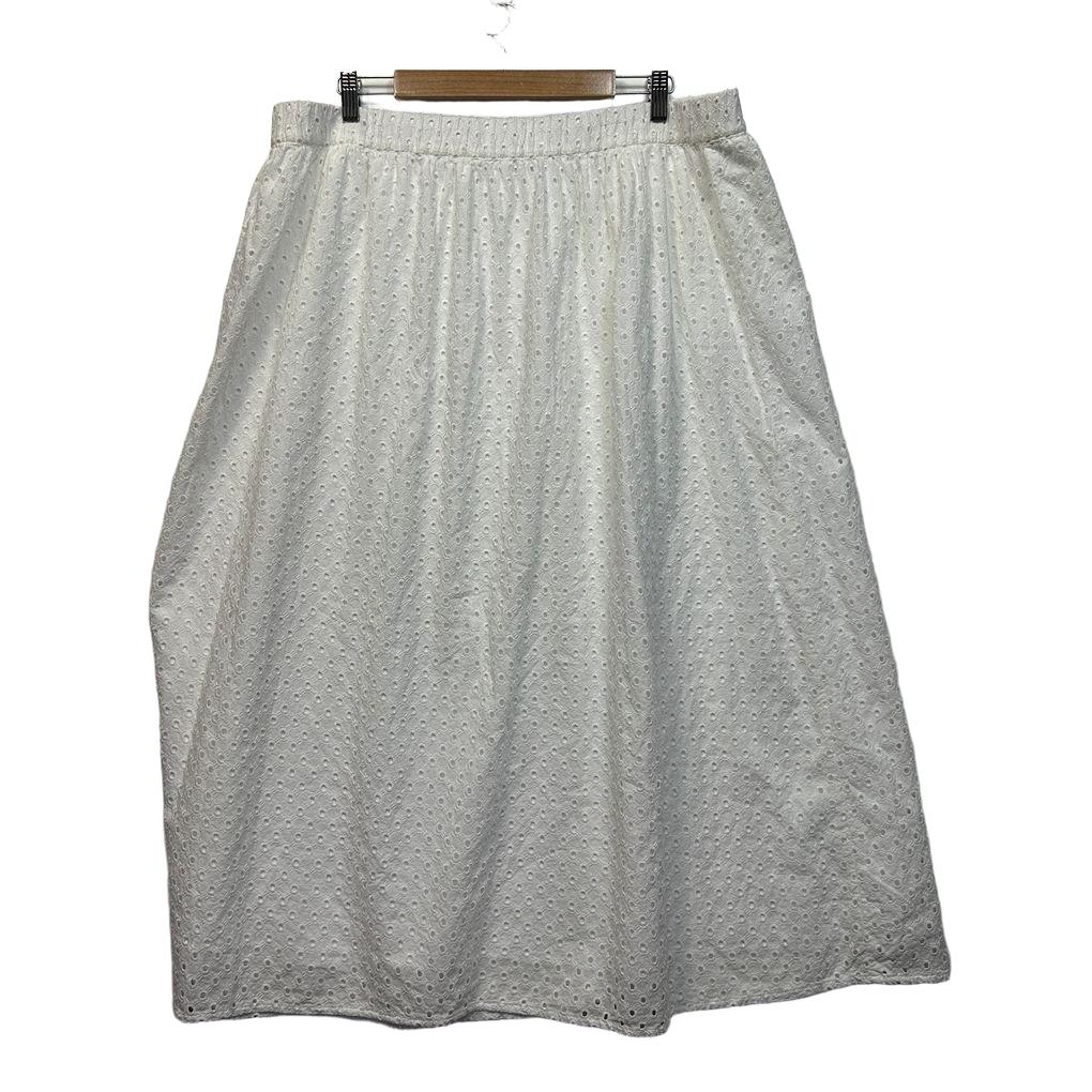 Anko White Cotton Broderie Skirt - Size 20