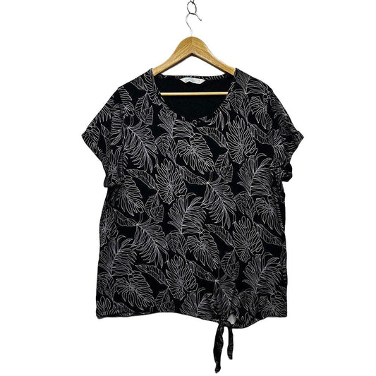 Avella Black White Floral Short Sleeve Top - Size 16