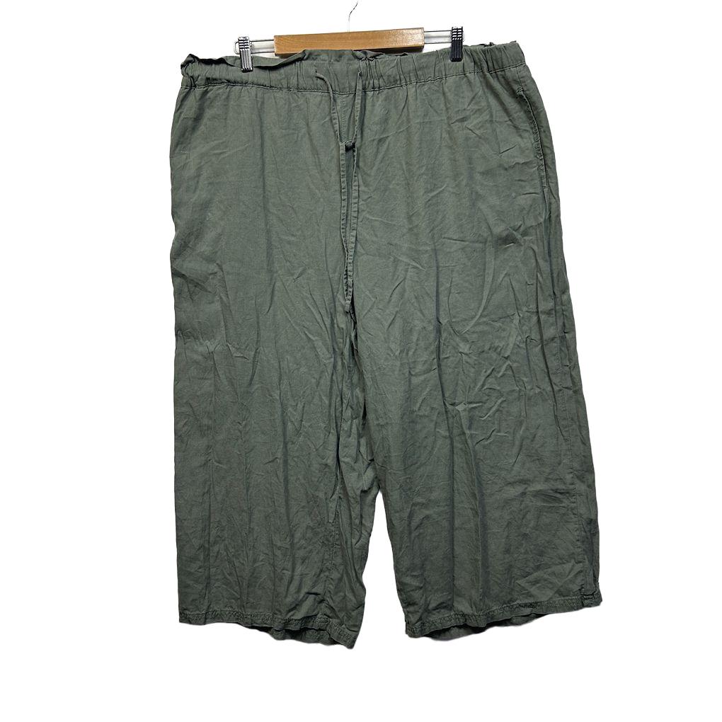 Avella Khaki Cropped Pants - Size 20