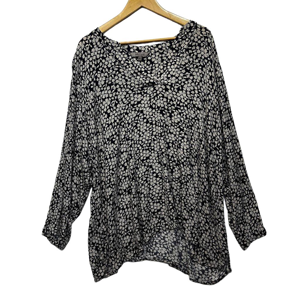 Belle Curve Navy Floral Top - Size 24