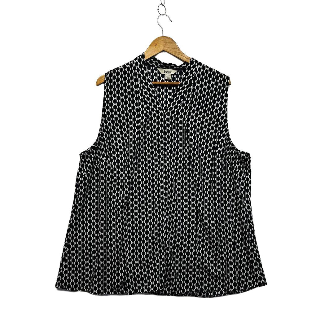 Beme Black Plus Size Sleeveless Top - Size 22