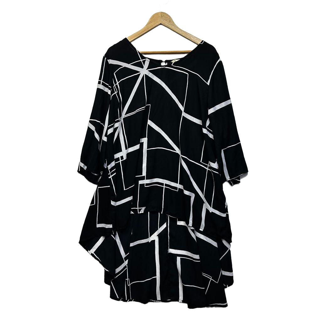 Beme Black White Plus Size Geometric Print Top - Size 22