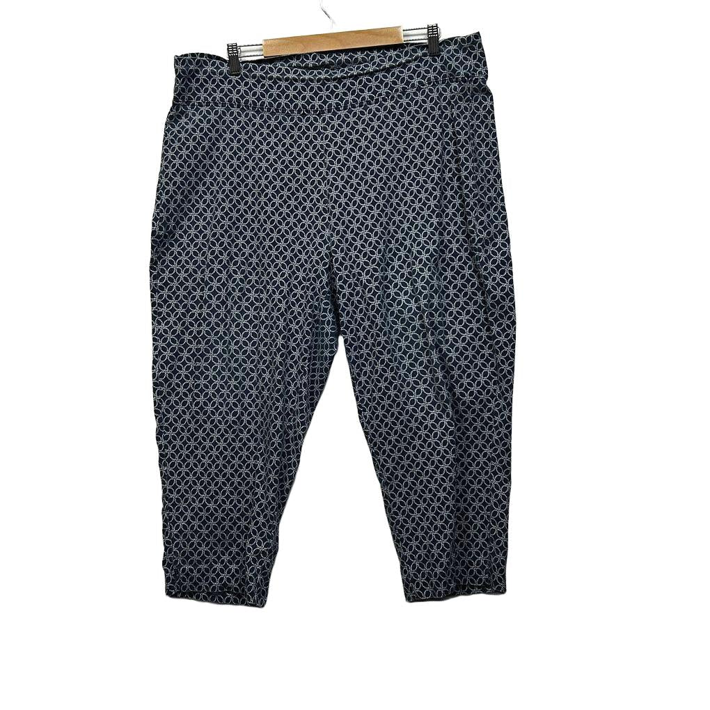 Beme Navy Plus Size Cropped Pants - Size 22