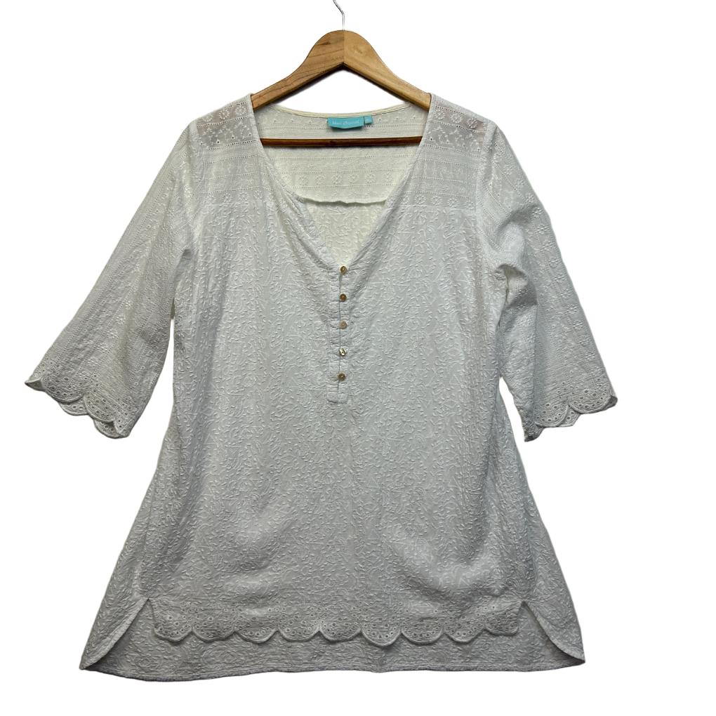 Blue Illusion White Cotton Top - Size 2L/16/18