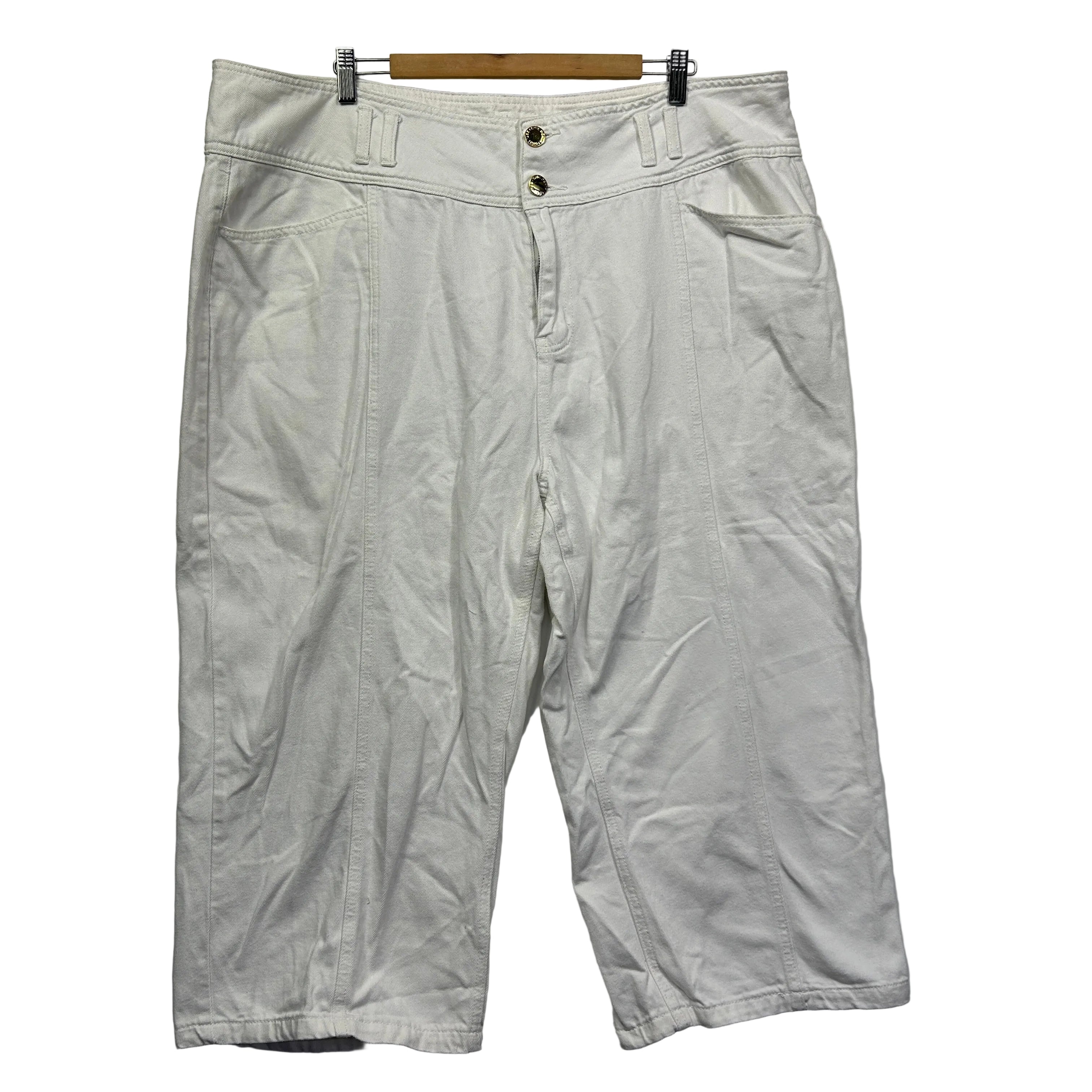 City Chic Denim White Capris - Size 20