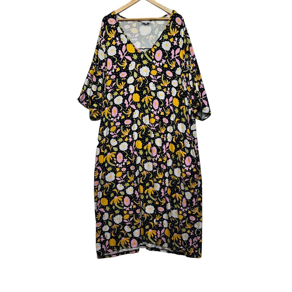 Curvaceous Multicoloured Dress - Size 20/22/XL