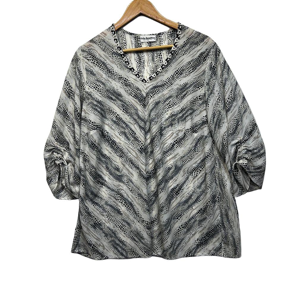 Fella Hamilton Grey Animal Print Plus Size Top - Size 18