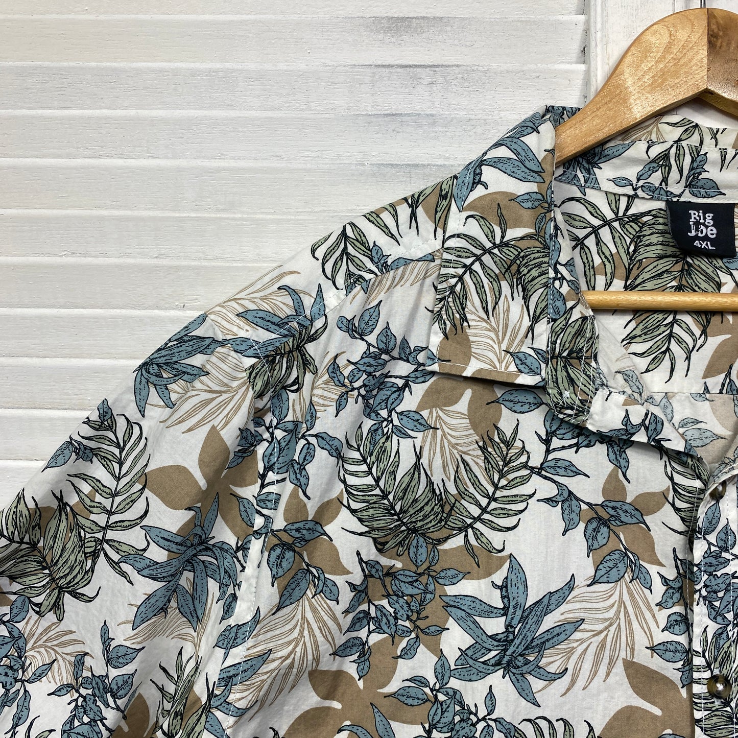 Big Joe Mens Shirt Size 4XL Short Sleeve Floral Tropical