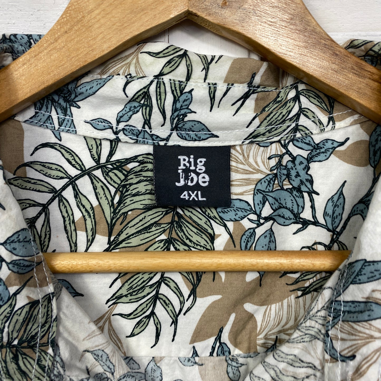 Big Joe Mens Shirt Size 4XL Short Sleeve Floral Tropical