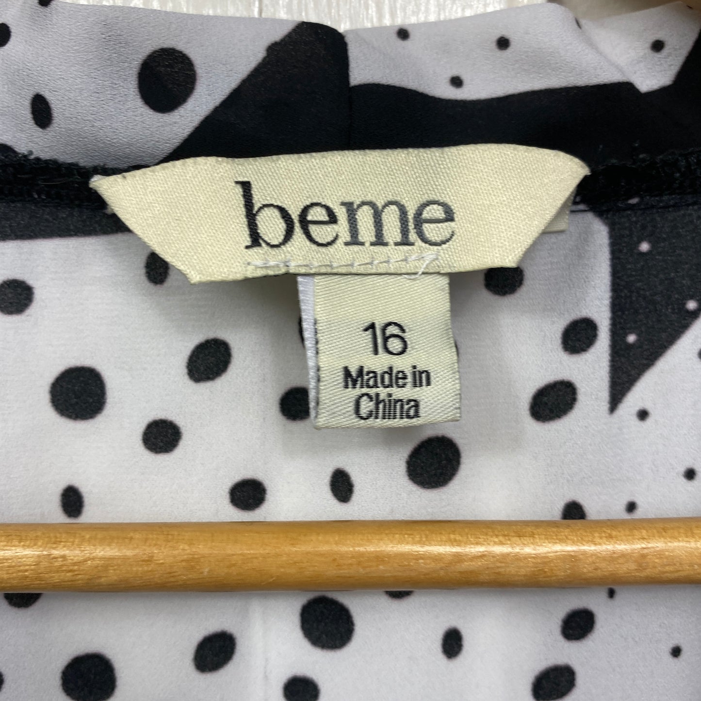 Beme Top Size 16 Small Black White Asymmetric Hem