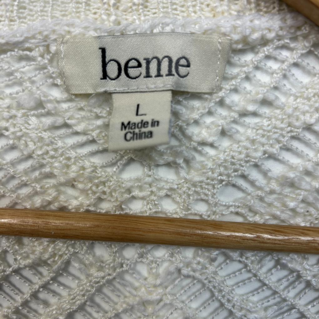 Beme White Crochet Top - Size 20/L