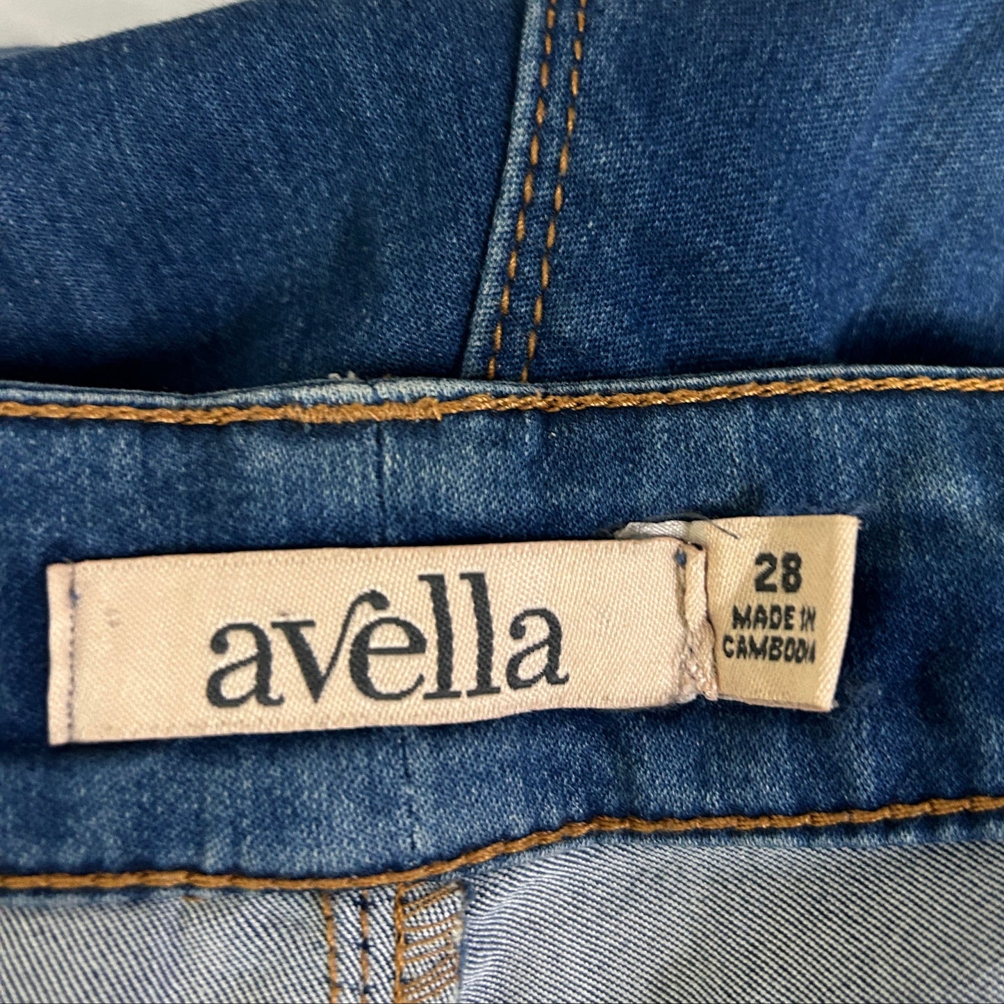 Avella Blue Distressed Denim Jeans - Size 28