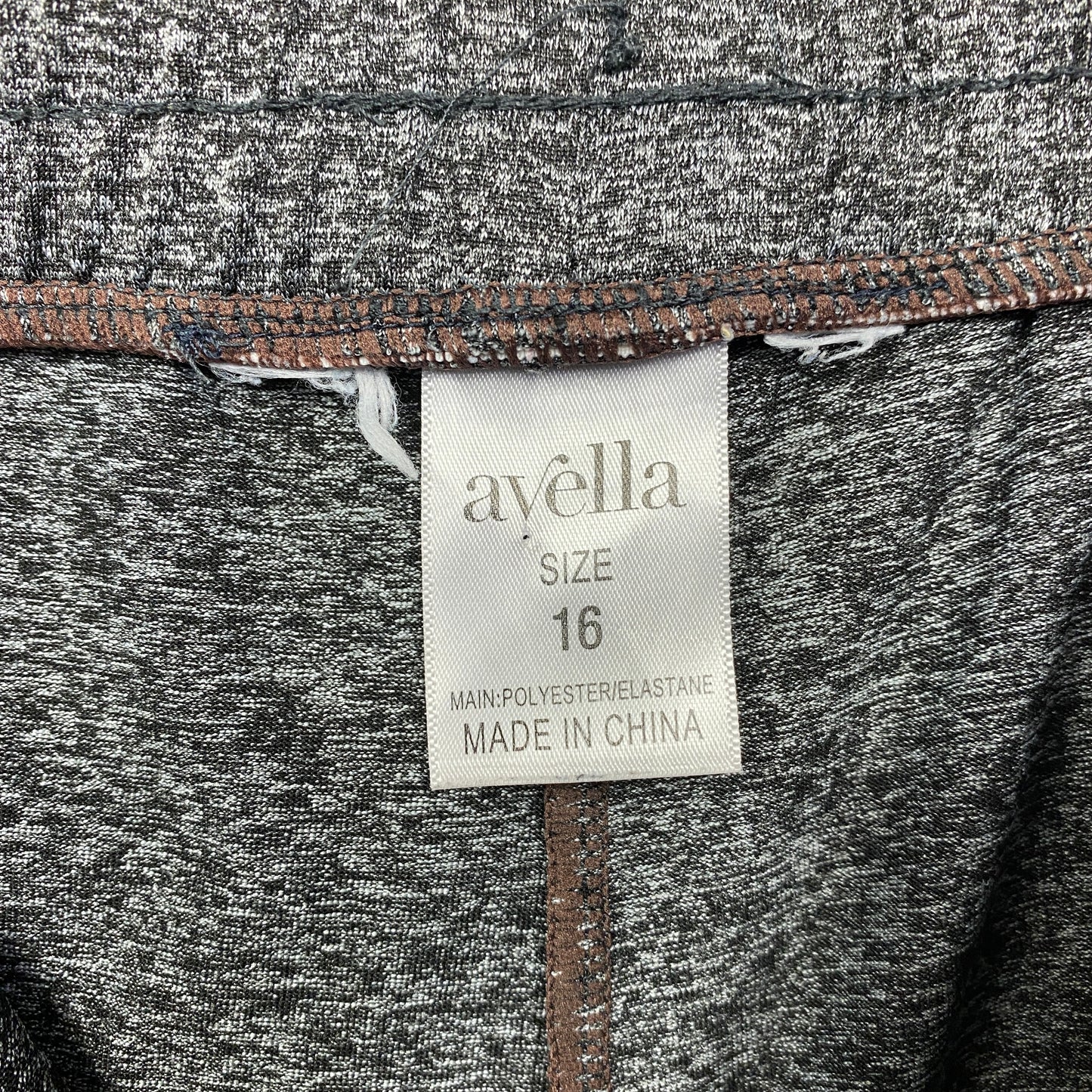 Avella Copped Pants Size 16 Grey Casual Activewear Pocket