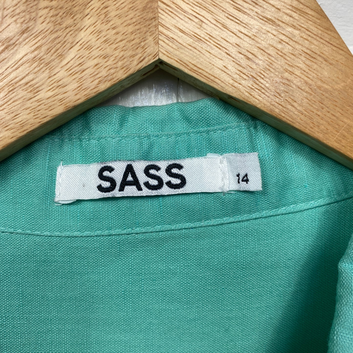 Sass Linen Top Size 14 Large Green Long Sleeve Button Up