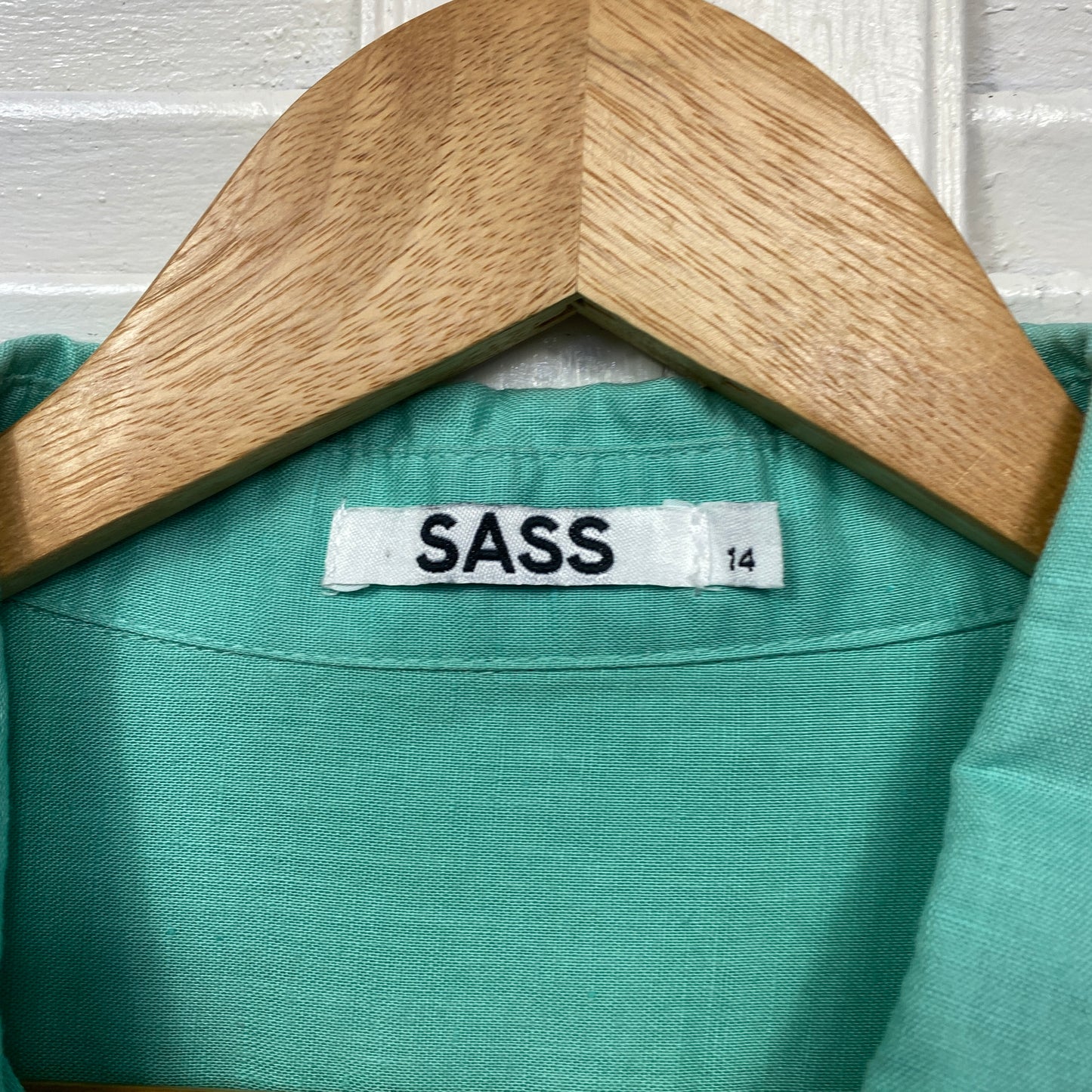 Sass Linen Top Size 14 Large Green Long Sleeve Button Up