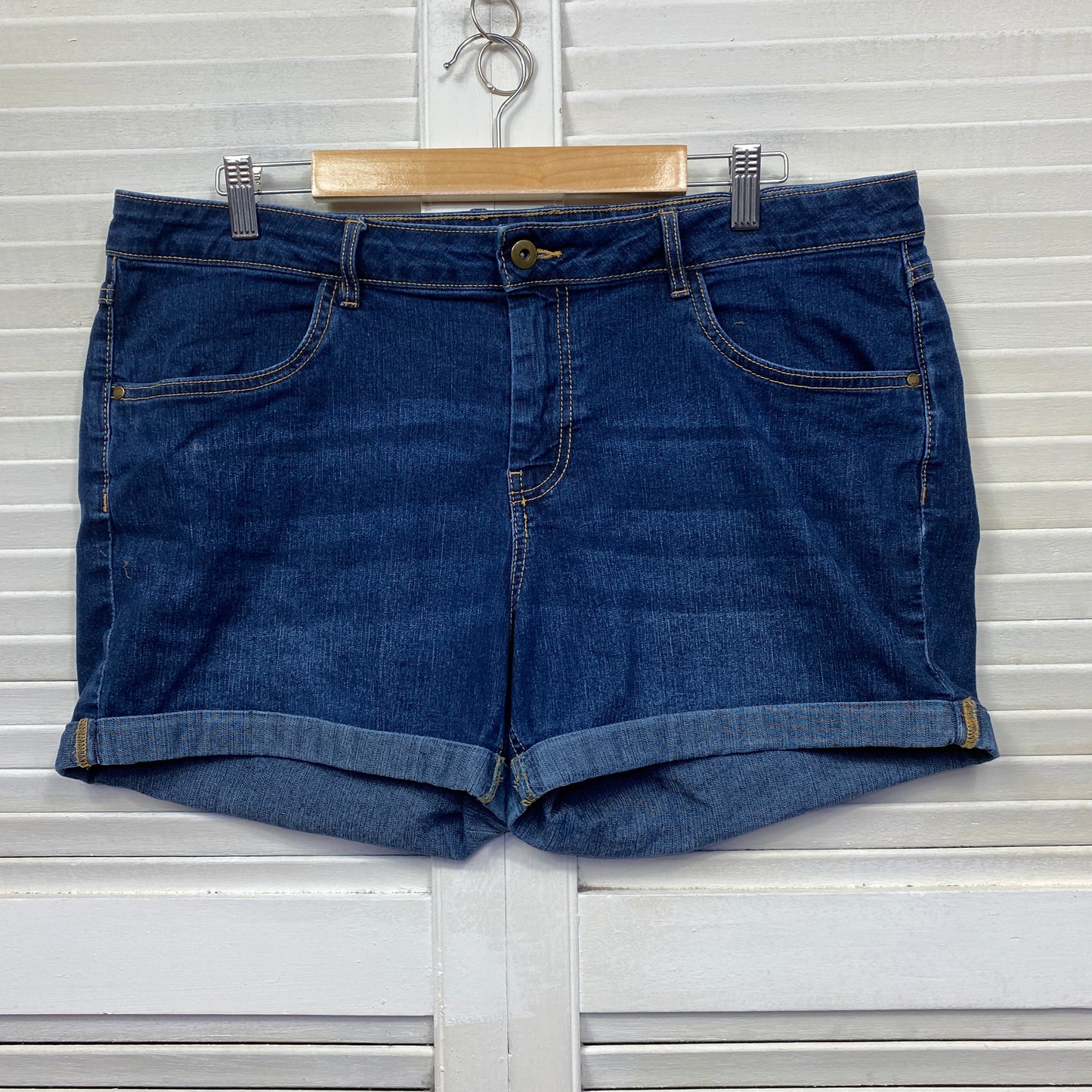 The Denim Company Shorts Size 18 Plus Blue Rolled Cuff Pockets