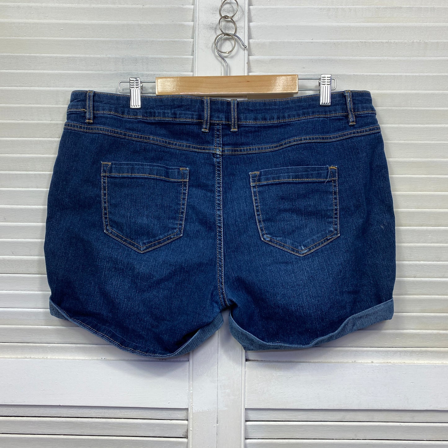 The Denim Company Shorts Size 18 Plus Blue Rolled Cuff Pockets