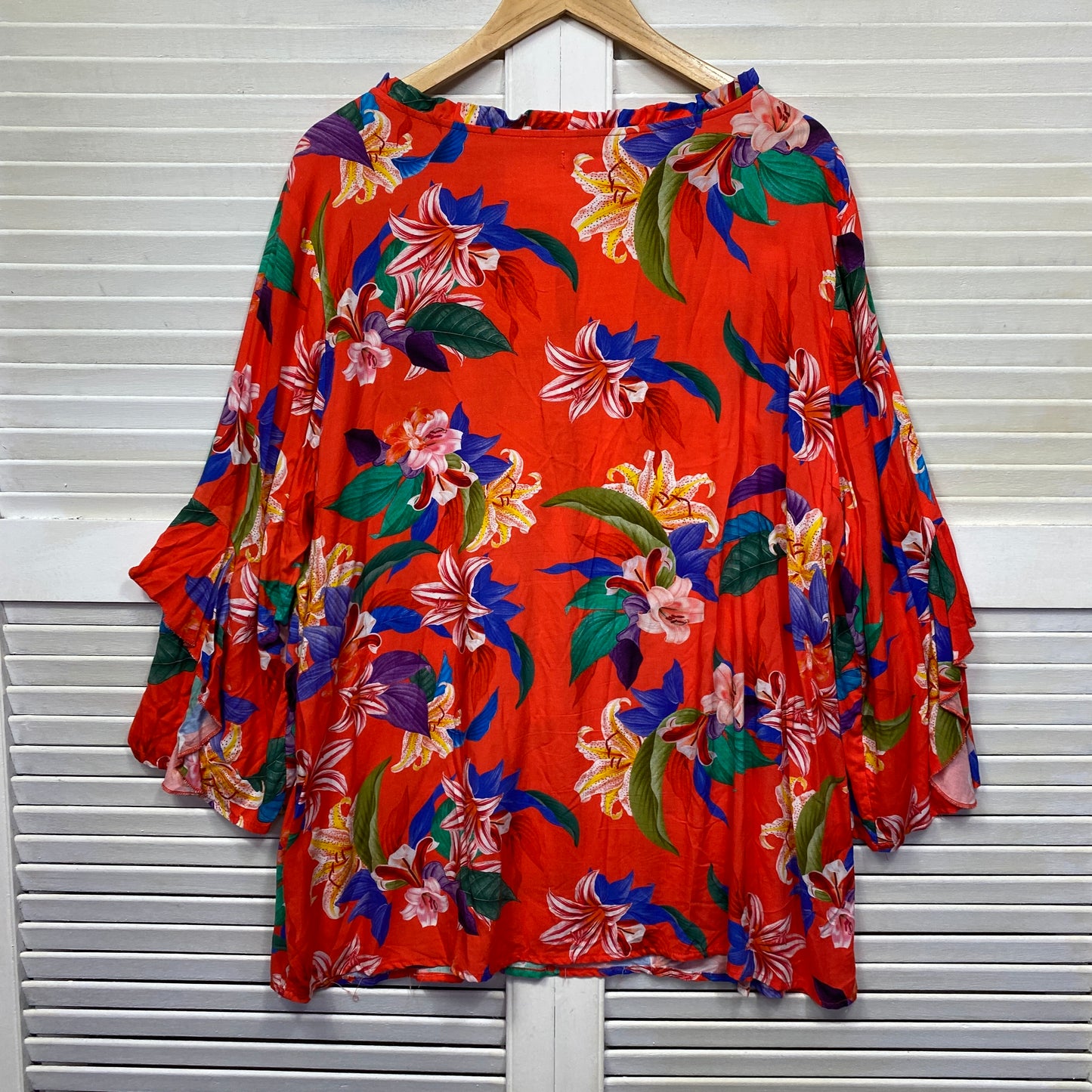 Rockmans Top Size 20 Plus Floral Red Viscose 3/4 Sleeve