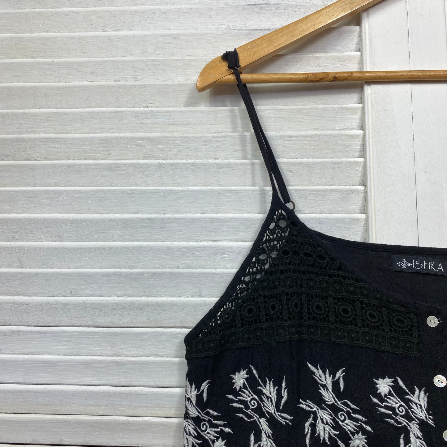 Ishka Top Size XL Black Singlet Crochet Sleeveless Boho