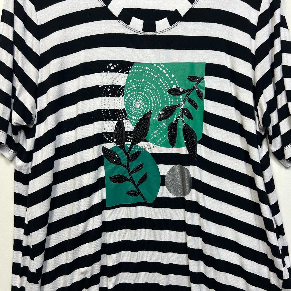 Taking Shape Black White Stripe Tunic Top - Size 18/20