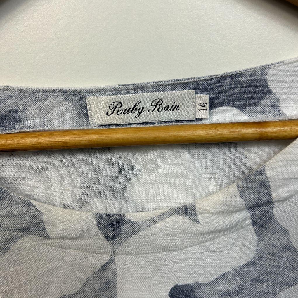 Ruby Rain Grey Linen Top - Size 14