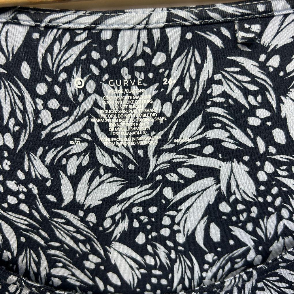 Target Curve Navy Top - Size 26