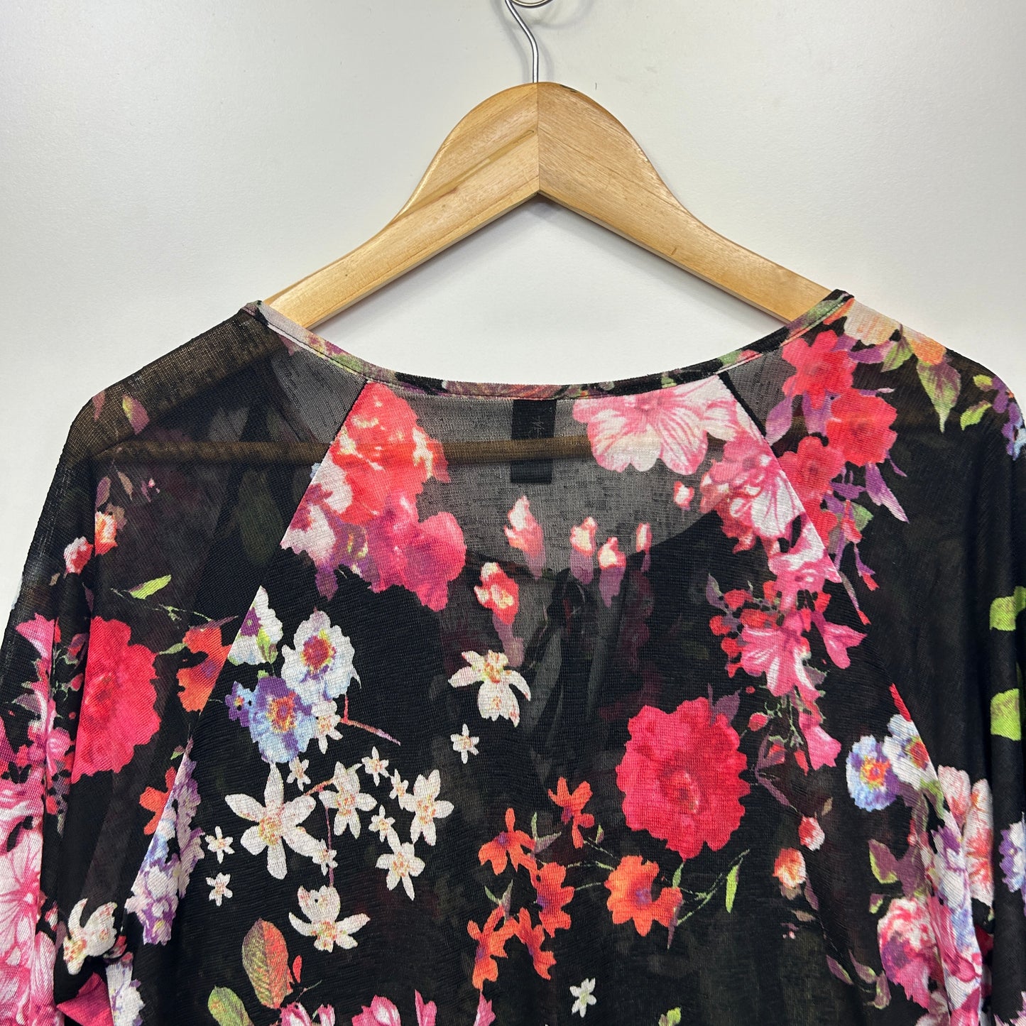 Motto Fashions Top Size 16 Multicoloured Floral Made in Australia