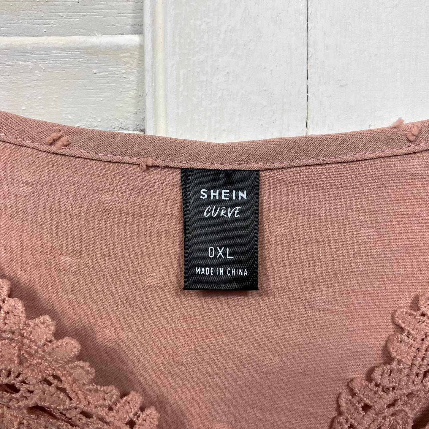 Shein Tops Size 14 16 0XL Pink Crochet Cold Shoulder