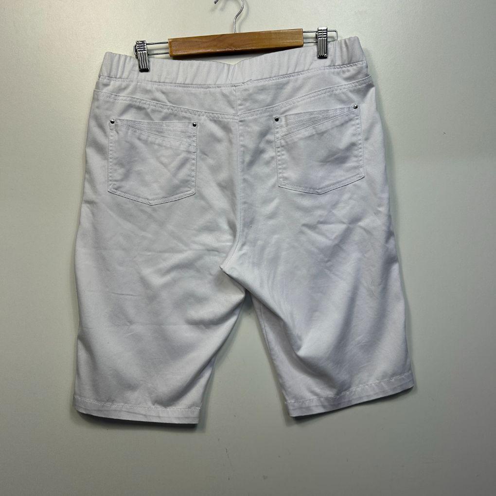 W.Lane White Cotton Shorts - Size 16