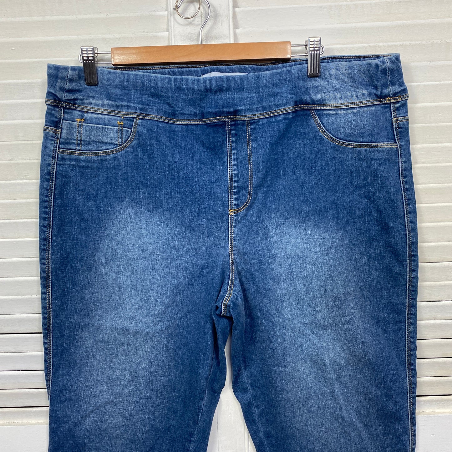 Suzanne Grae  Denim Pants Size 16 Cropped