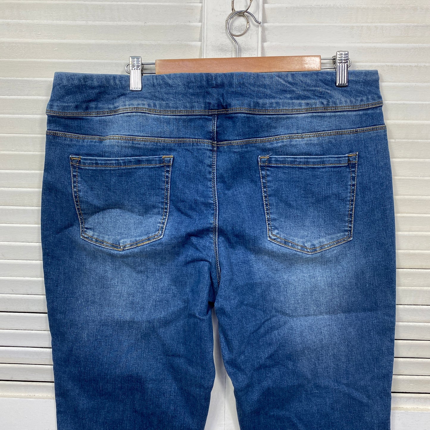 Suzanne Grae  Denim Pants Size 16 Cropped