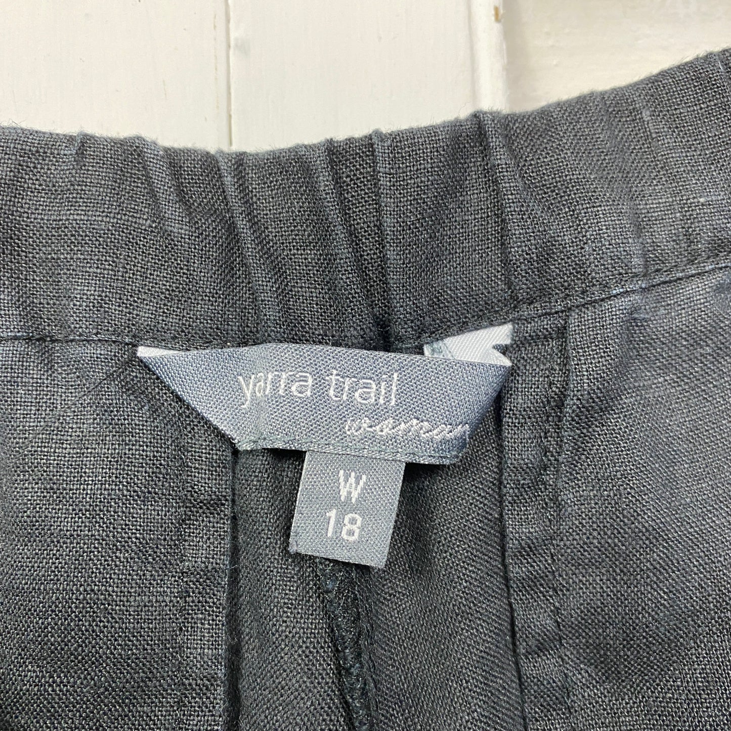 Yarra Trail Linen Cropped Pants Size 18 Plus Black Pockets