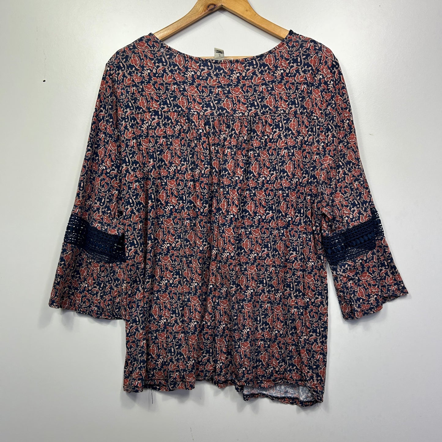 Beme Navy Floral Print Top - Size 20/L