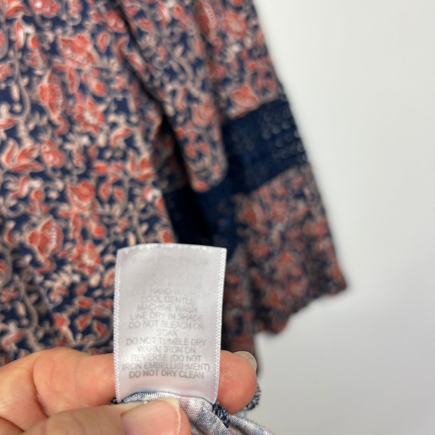 Beme Navy Floral Print Top - Size 20/L