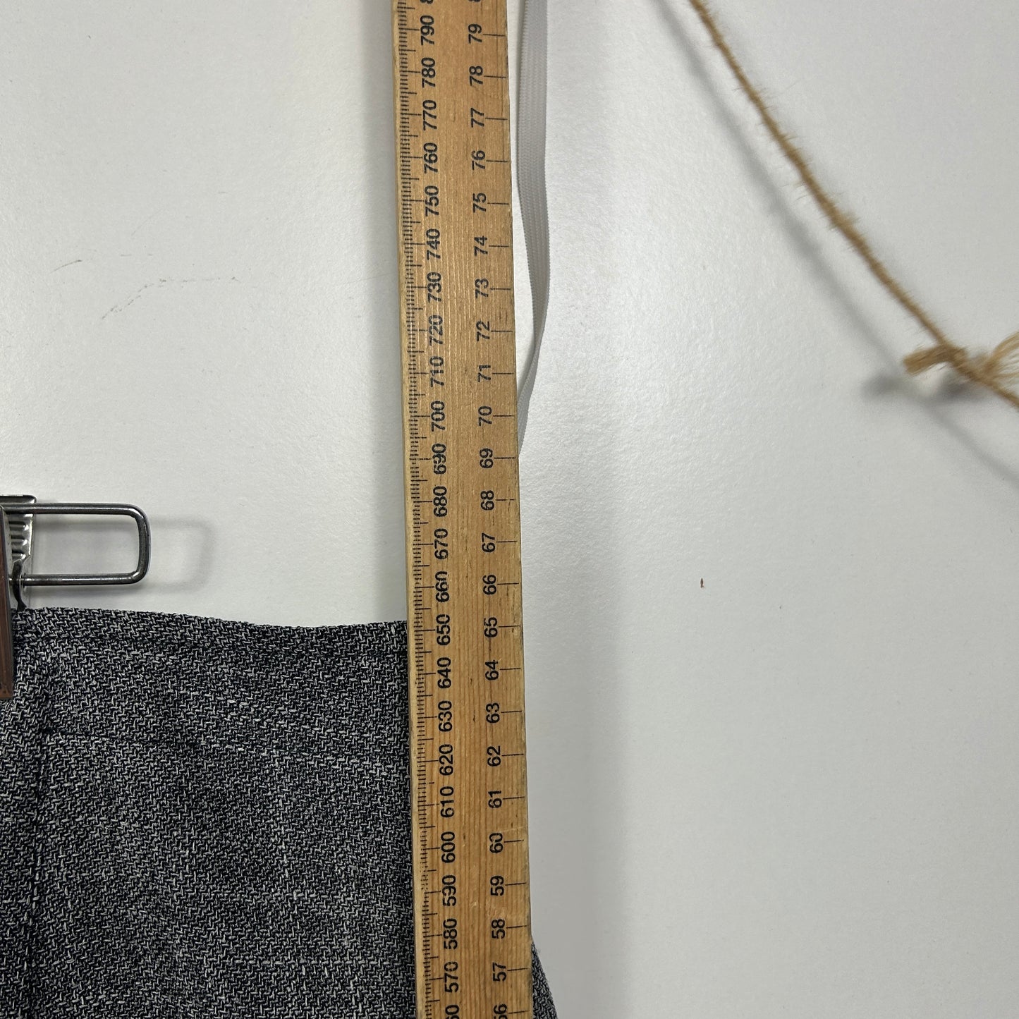 Perri Cutten Grey Skirt - Size 18