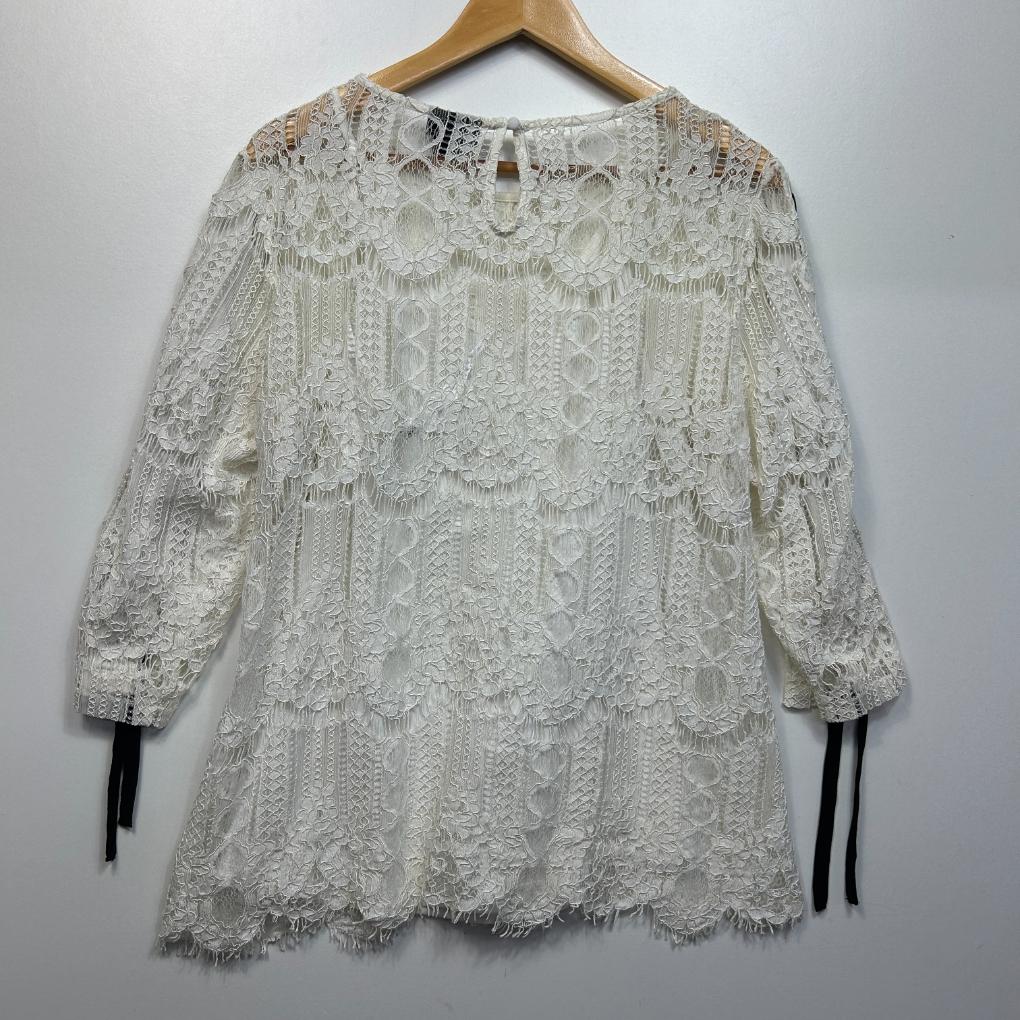 City Chic White Lace Top - Size 14/XS