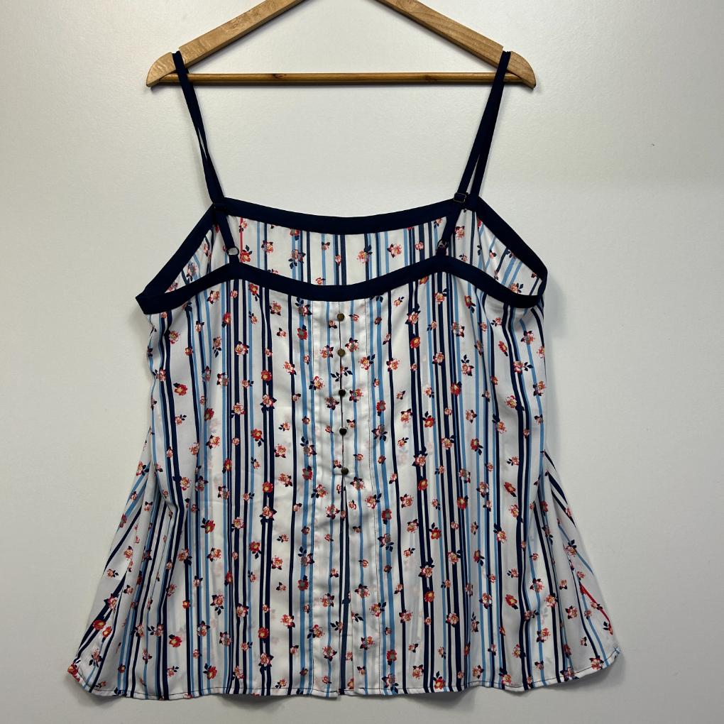 City Chic Blue Floral Top - Size 18