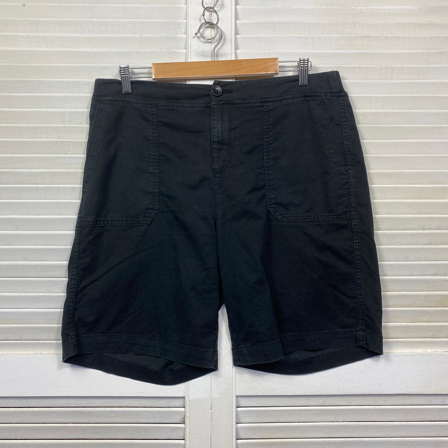 Target Shorts Size 14 Black Pockets Cotton Blend