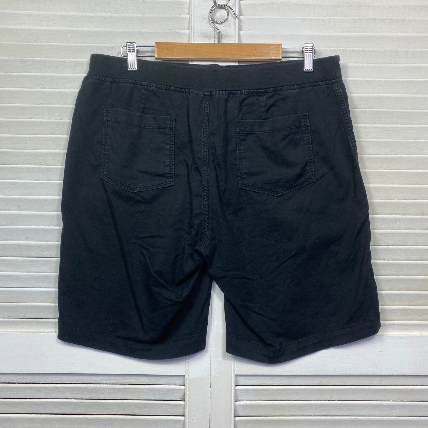 Target Shorts Size 14 Black Pockets Cotton Blend