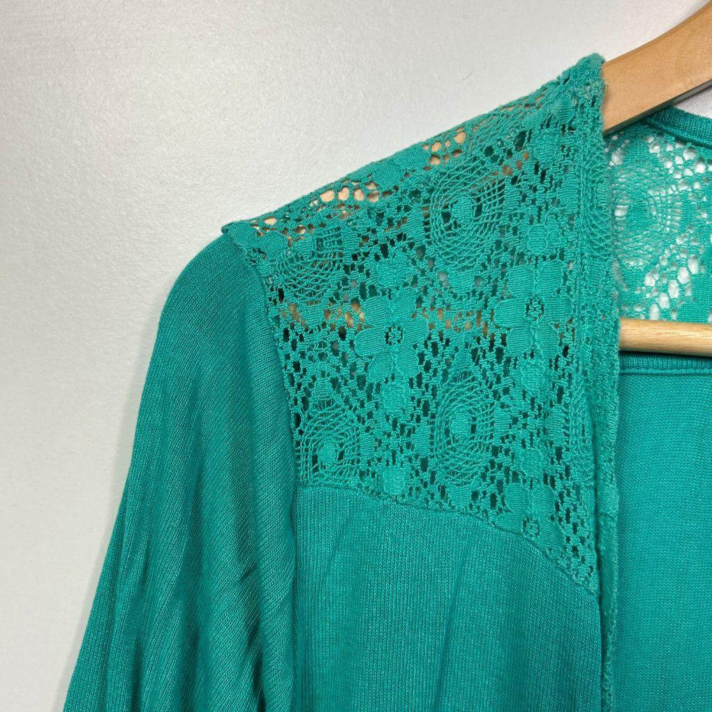 Savannah Open Front Lace Trim Top - Size L