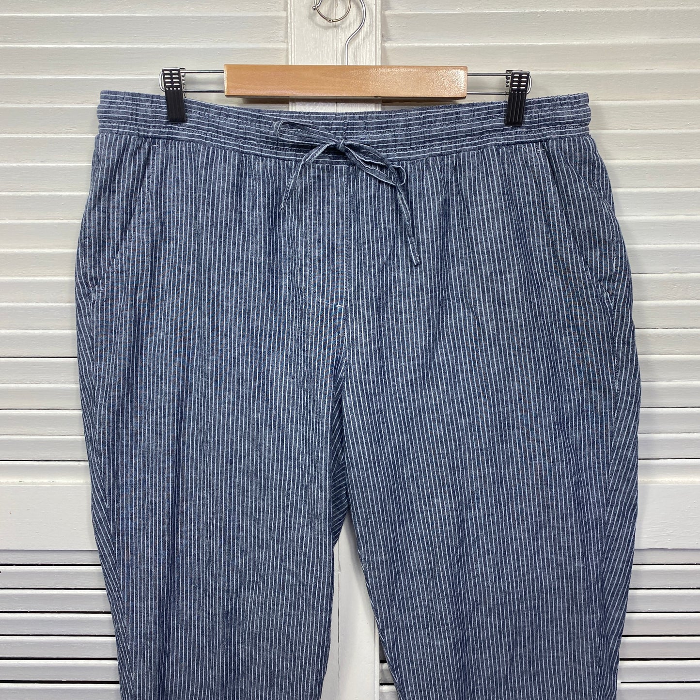 Suzanne Grae Linen Pants Size 16 Pockets Pinstripe Blue