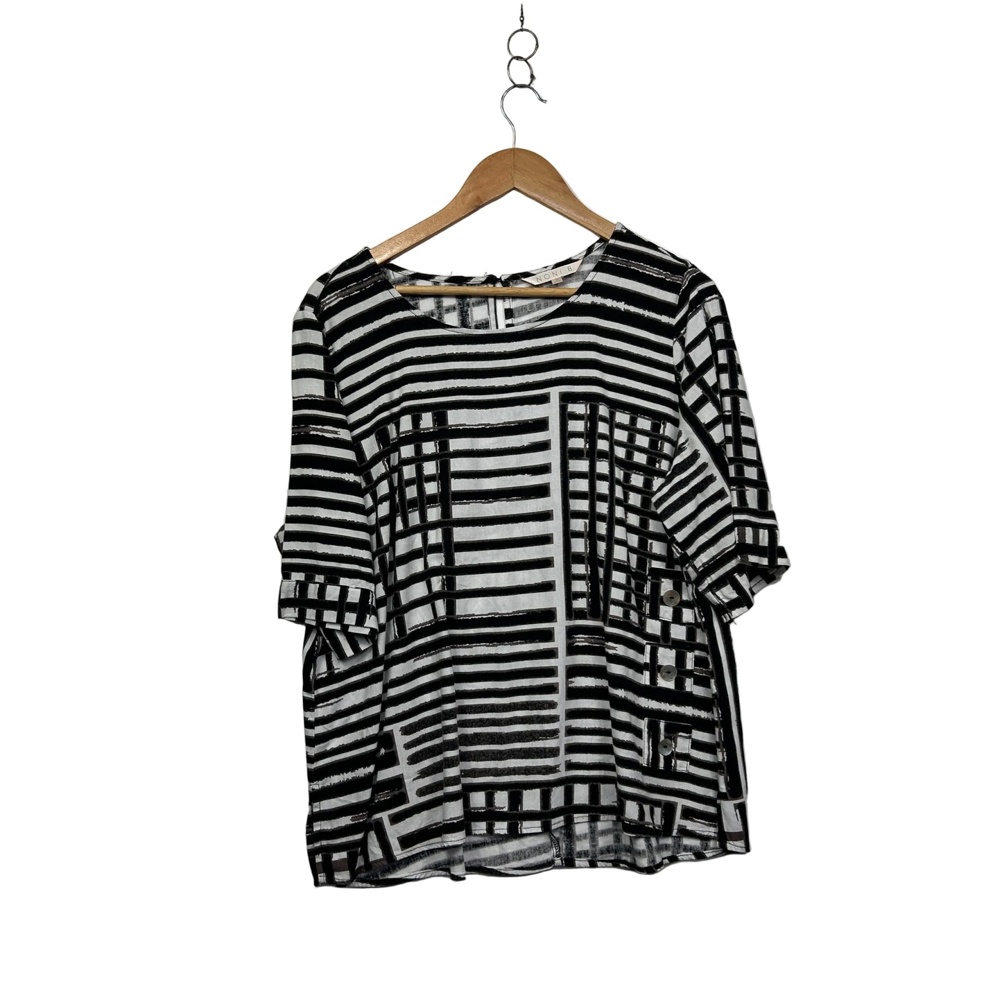 Noni B Black & White Geometric Stripe Top Size 16