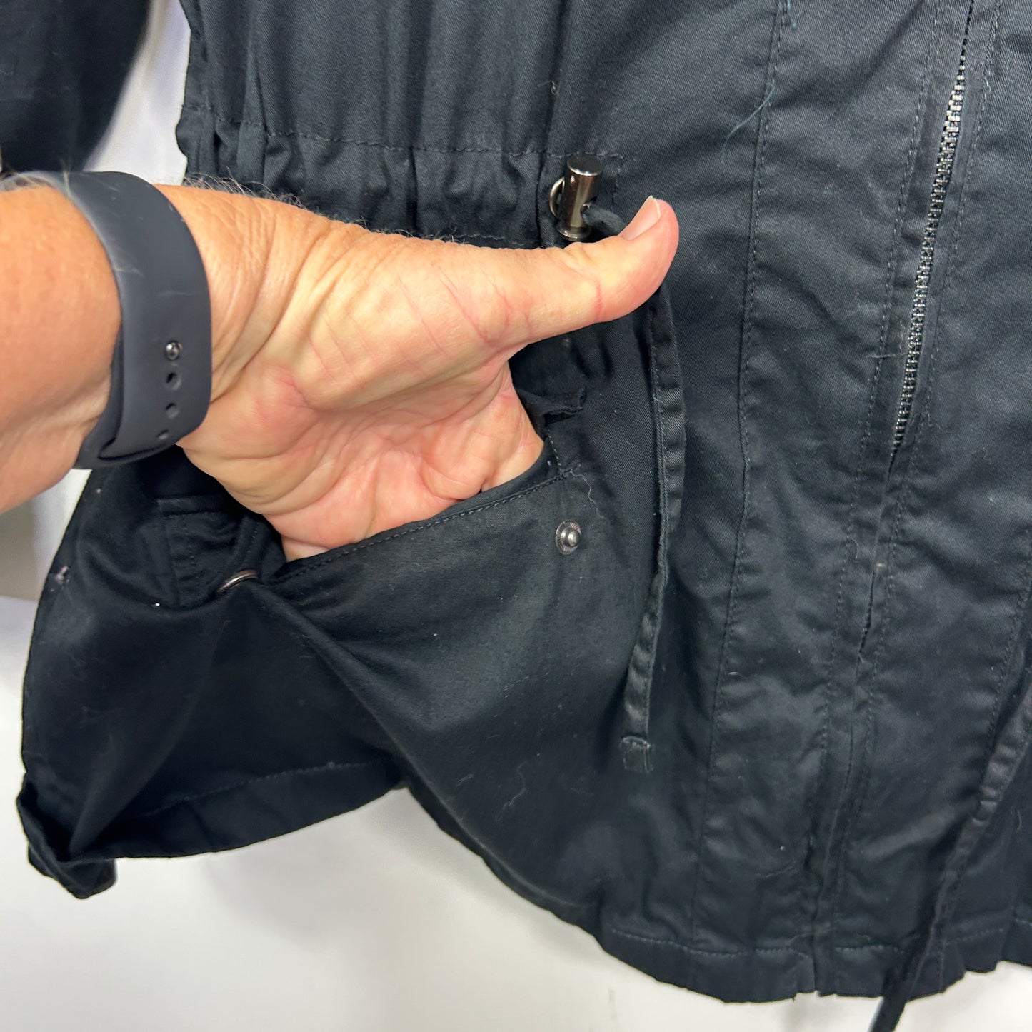 Millers Black Windbreaker Jacket - Size 20