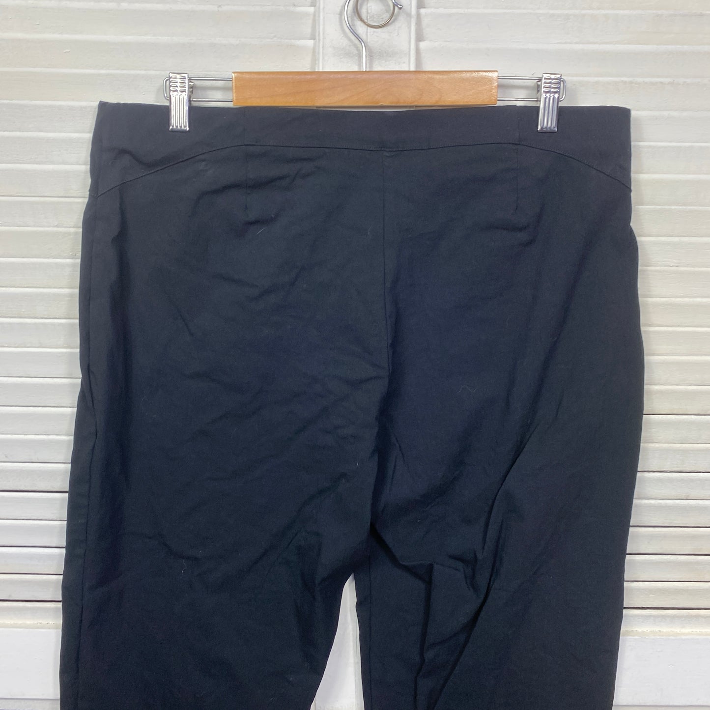 Suzanne Grae Cropped Pants Size XL 16 Black Pull On