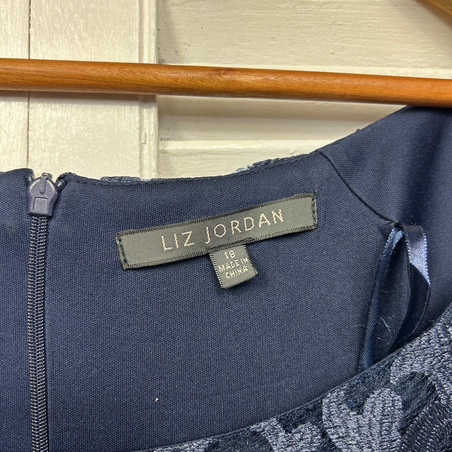 Liz Jordan Dress Size 18 Short Sleeve Navy Embroidered Cocktail